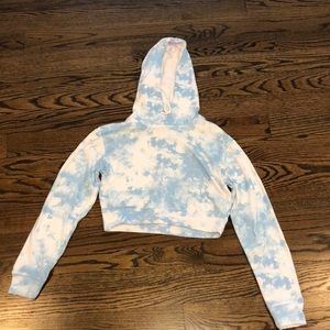 Cropped tie dye hoodie